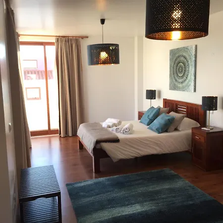 Dalagoa Charm Pool * Vau (Obidos)