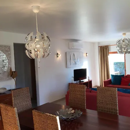 Dalagoa Charm Pool * Vau (Obidos)